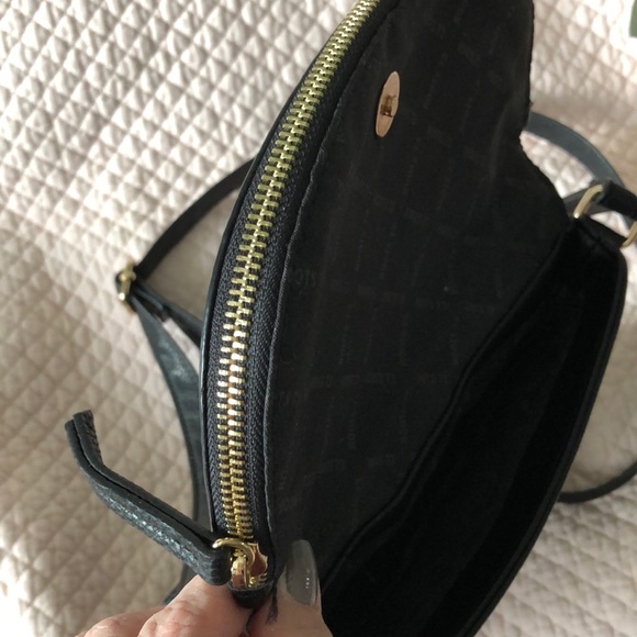 Roots crossbody purse - Picture 4 of 6